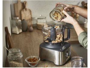 ROBOT KENWOOD AVEC BALANCE 800W